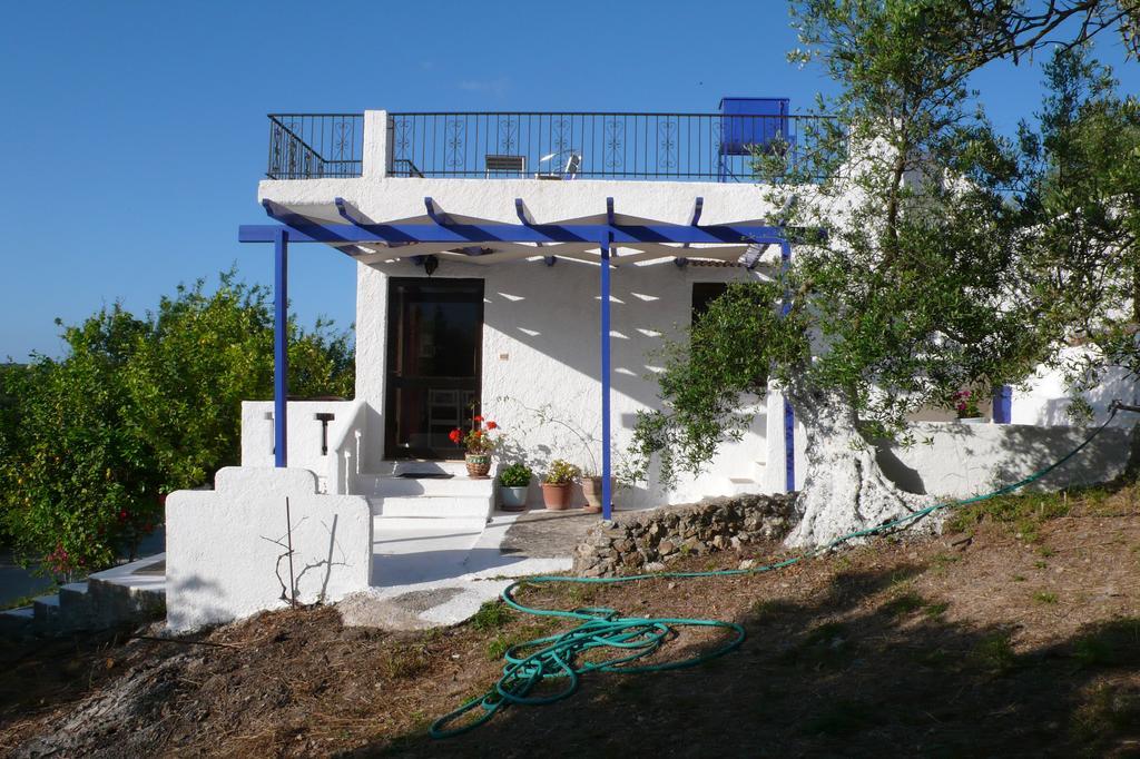 Stefanos Garden Apartment Armenoi  Bilik gambar