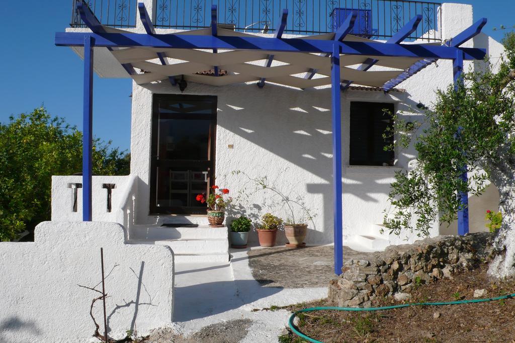 Stefanos Garden Apartment Armenoi  Bilik gambar