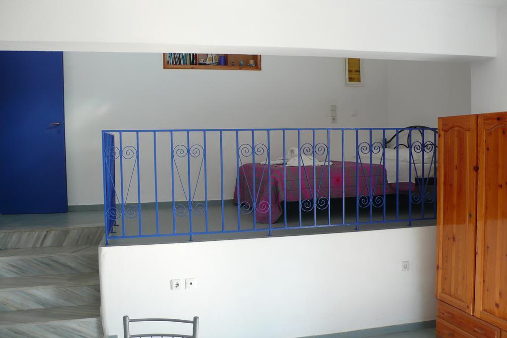 Stefanos Garden Apartment Armenoi  Bilik gambar
